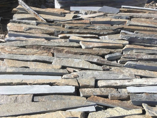 Горбушка златолит мультиколор для облицовки купить в Копейске