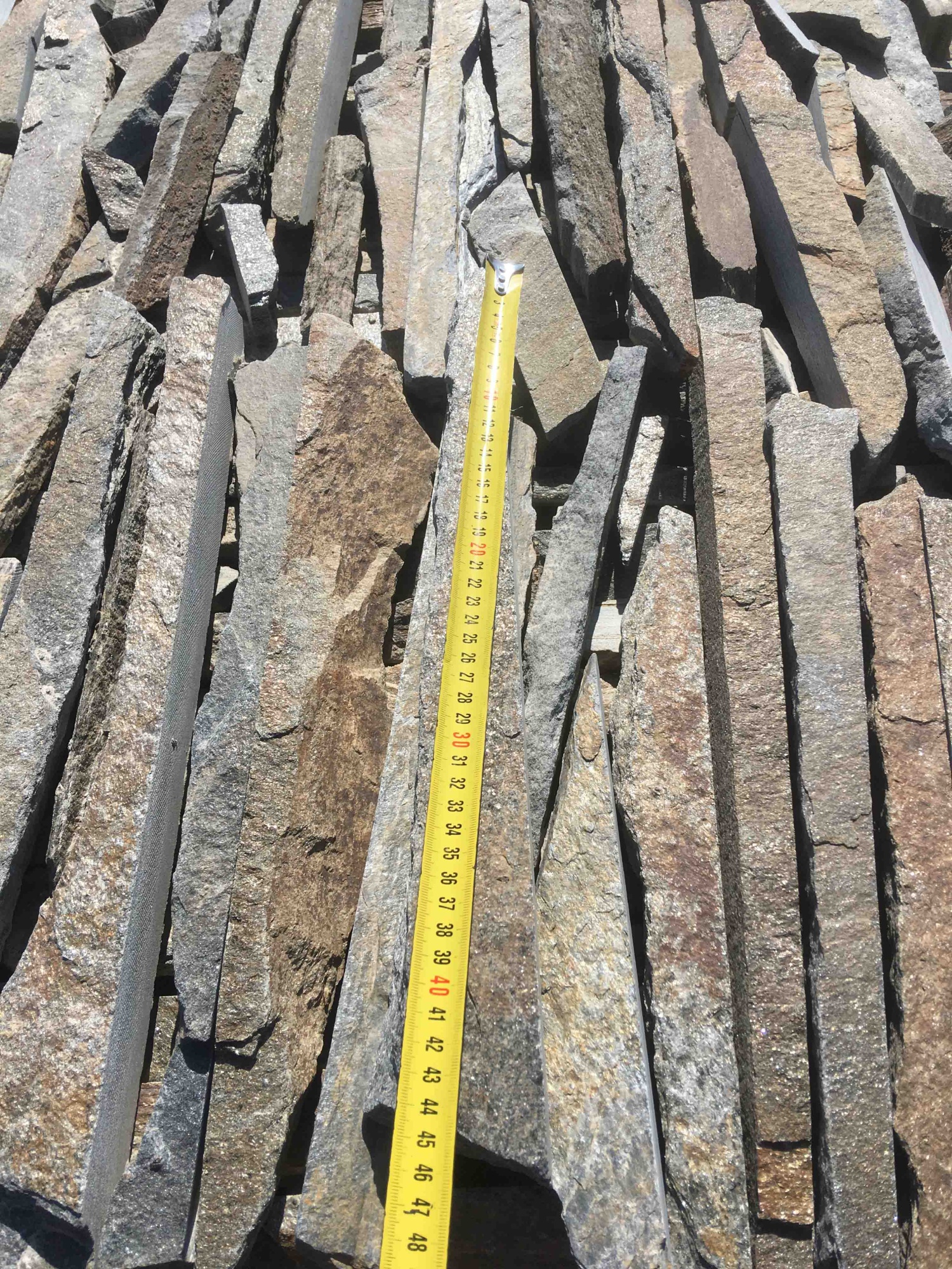 Горбушка златолит мультиколор для облицовки купить в Копейске