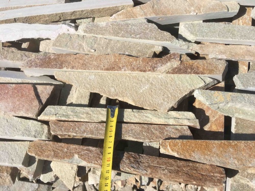 Горбушка златолит золотистый для облицовки купить в Копейске