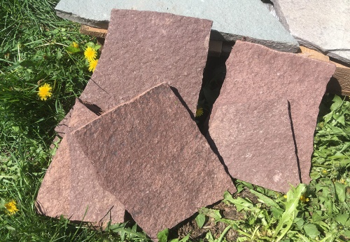 Плитняк лемезит бордовый для цоколя 1,5-2 см купить в Копейске