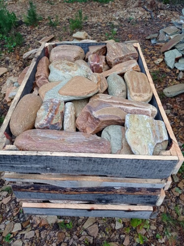 Златолит жёлтый, жёлто-зелёный глыбки и валуны для ланшафтного дизайна купить в Копейске