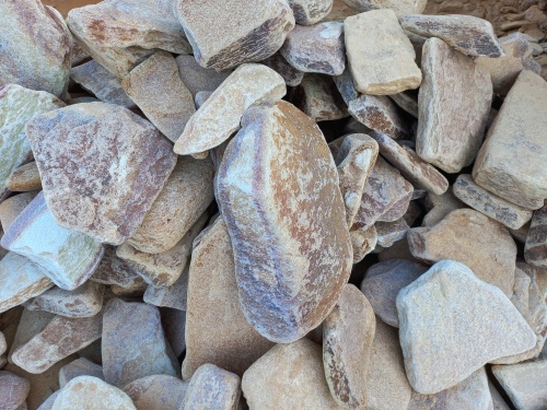 Златолит жёлтый, жёлто-зелёный глыбки и валуны для ланшафтного дизайна купить в Копейске