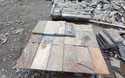 Плитка пилёная златолит Уральский для цоколя, отмостки купить в Копейске