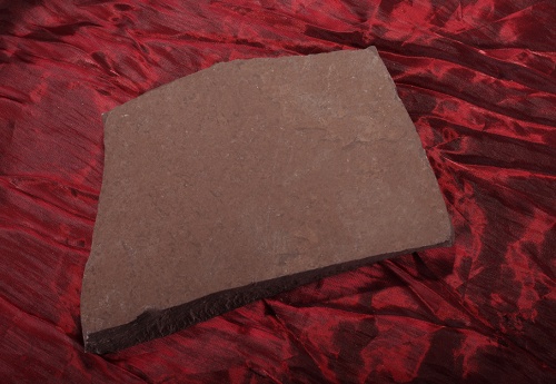 Плитняк лемезит бордовый для цоколя 1,5-2 см купить в Копейске