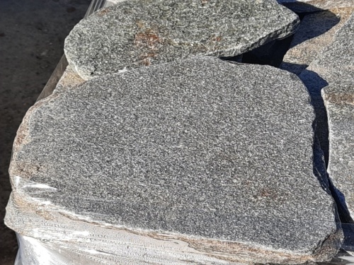 Златолит серебристый галтованный для лестниц купить в Копейске